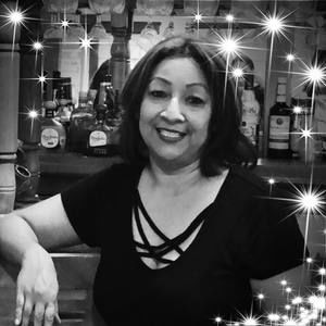 Meet your Posher, Ana